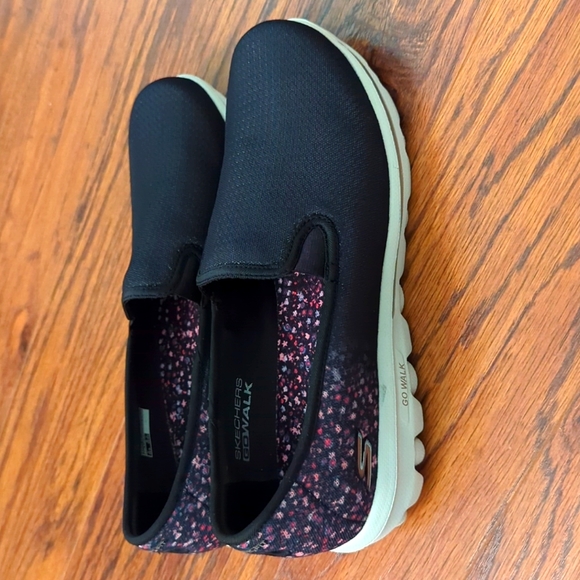 Skechers GoWalk 9.5 womens - Picture 1 of 5